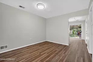 72 Sassafras Ct, North Brunswick Township, NJ 08902 - Photo 5