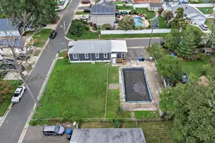 18 Van Brunt Pl, North Middletown, NJ 07748 - Photo 1