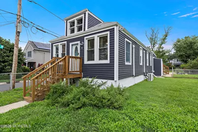 18 Van Brunt Place, North Middletown, NJ 07748 - Photo 5