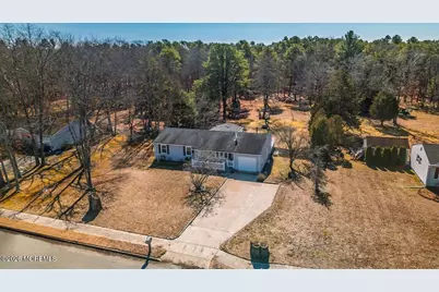 629 W Commodore Boulevard, Jackson, NJ 08527 - Photo 45