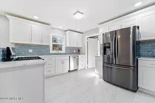 629 W Commodore Blvd, Jackson, NJ 08527 - Photo 11