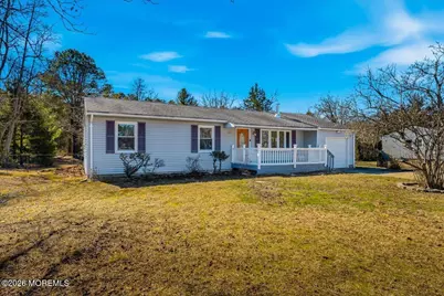 629 W Commodore Boulevard, Jackson, NJ 08527 - Photo 1