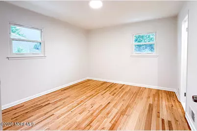 8 Forsgate Drive, Freehold, NJ 07728 - Photo 9