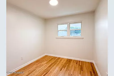 8 Forsgate Drive, Freehold, NJ 07728 - Photo 7