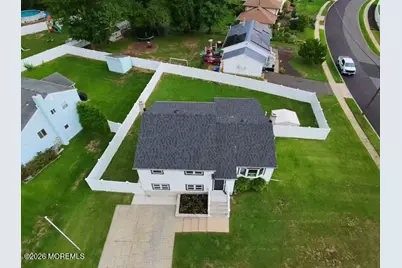 8 Forsgate Drive, Freehold, NJ 07728 - Photo 27