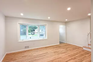 8 Forsgate Dr, Freehold, NJ 07728 - Photo 5