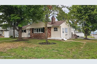 2421 Moore Avenue, Point Pleasant, NJ 08742 - Photo 3