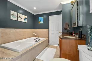 613 Randall Way, Aberdeen Township, NJ 07747 - Photo 21