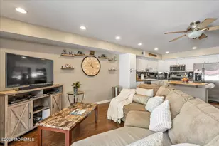 613 Randall Way, Aberdeen Township, NJ 07747 - Photo 15