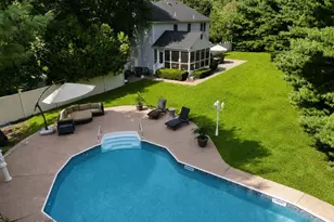 300 Hunt Rd, Freehold, NJ 07728 - Photo 25