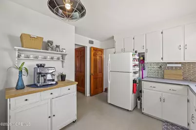 17 Stokes Street, Freehold, NJ 07728 - Photo 15
