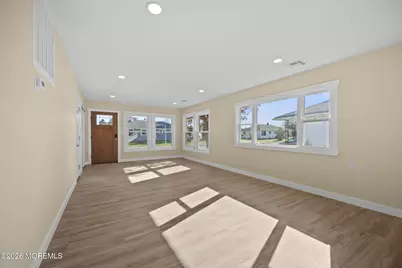 114 Barbuda Street, Toms River Township, NJ 08757 - Photo 5