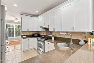 90 Banyan Blvd, Holmdel, NJ 07733 - Photo 11