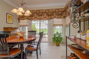 12 Crenshaw Ct, Monroe Township, NJ 08831 - Photo 11