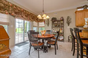 12 Crenshaw Ct, Monroe Township, NJ 08831 - Photo 9