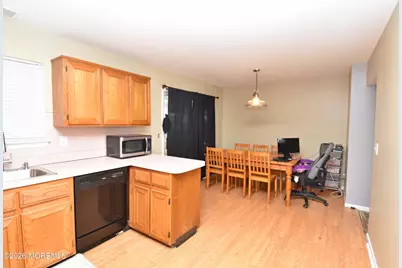 534 Davids Court, Lakewood, NJ 08701 - Photo 5