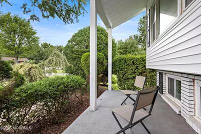 35 Chesapeake Road, Manalapan Township, NJ 07726 - Photo 5