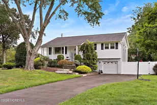 35 Chesapeake Rd, Manalapan Township, NJ 07726 - Photo 1