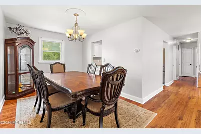 35 Chesapeake Road, Manalapan Township, NJ 07726 - Photo 11