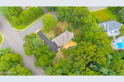 2 Ruffin Court, Tinton Falls, NJ 07724 - Photo 45