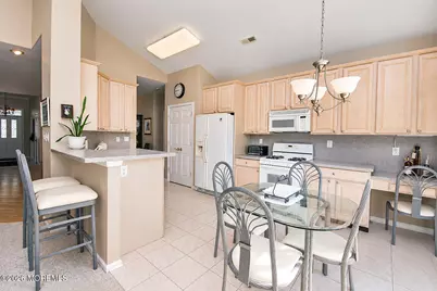 20 Derry Meeting Drive, Manalapan Township, NJ 07726 - Photo 17