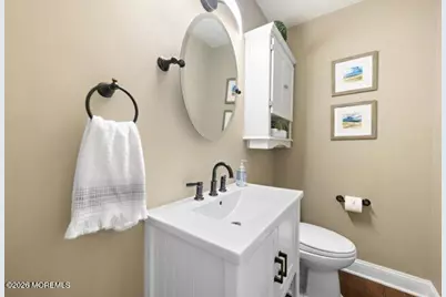38 Berkshire Court, Red Bank, NJ 07701 - Photo 27