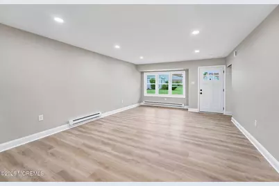 61 Piazza Vittoria #C, Freehold, NJ 07728 - Photo 9