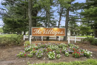 61 Piazza Vittoria #C, Freehold, NJ 07728 - Photo 35