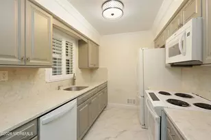 101 Wellington Pl, Matawan, NJ 07747 - Photo 9