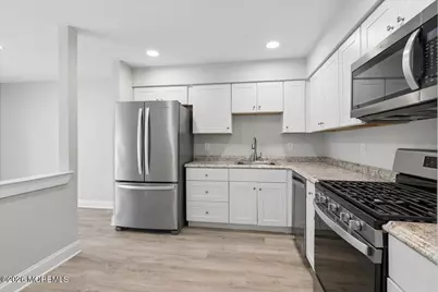 70 Oak Lane, Eatontown, NJ 07724 - Photo 11