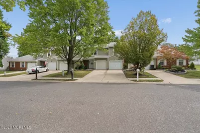 70 Oak Lane, Eatontown, NJ 07724 - Photo 1