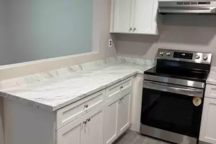 129 Amberly Dr, Manalapan Township, NJ 07726 - Photo 5