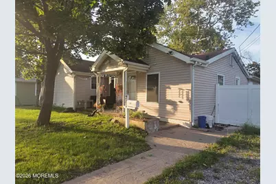 211 Magnolia Avenue, Toms River Township, NJ 08757 - Photo 1