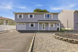 4 Harbor View Ln, Toms River Township, NJ 08753 - Photo 1