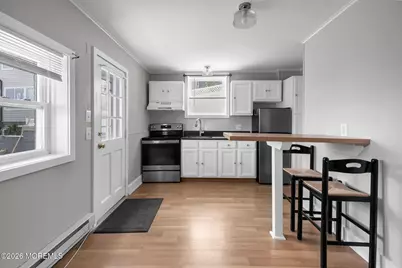 88 Portland Road #3, Highlands, NJ 07732 - Photo 3