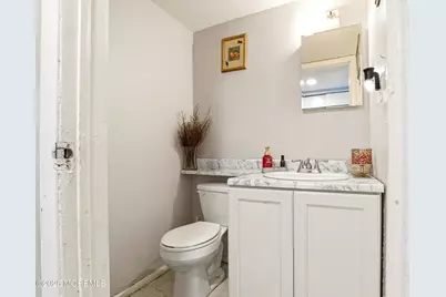 111 Williamsburg Lane, Lakewood, NJ 08701 - Photo 7