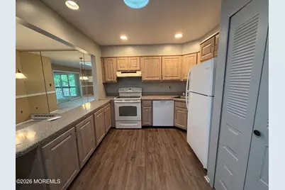 10 Lexington Court #D, Red Bank, NJ 07701 - Photo 1