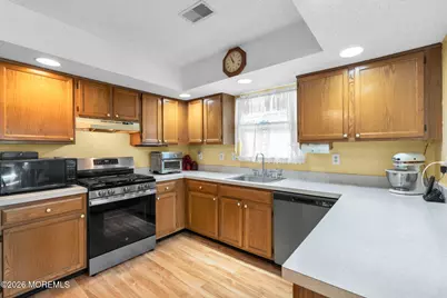 95 Sleepy Hollow Drive, Brick, NJ 08724 - Photo 5