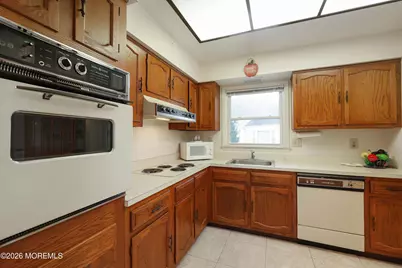 487 Somerset Lane #487A, Monroe Township, NJ 08831 - Photo 9