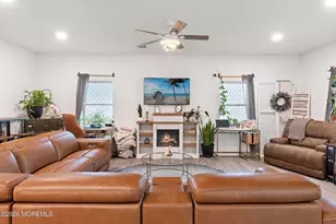 413 S Green St, Tuckerton, NJ 08087 - Photo 3