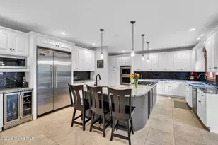 8 Duke Ct, Tinton Falls, NJ 07724 - Photo 21