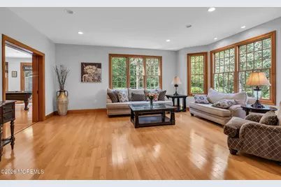 8 Duke Court, Tinton Falls, NJ 07724 - Photo 9