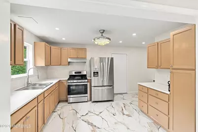 412 Birmingham Avenue, Manchester Township, NJ 08759 - Photo 5