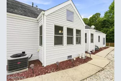 108 Longwood Drive, Manahawkin, NJ 08050 - Photo 5