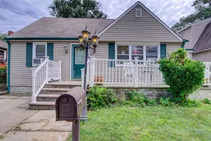 44 Briarwood Ave, Keansburg, NJ 07734 - Photo 1