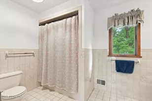 11 Castle Dr, Middletown, NJ 07748 - Photo 45