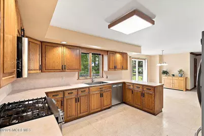 11 Castle Drive, Middletown, NJ 07748 - Photo 25
