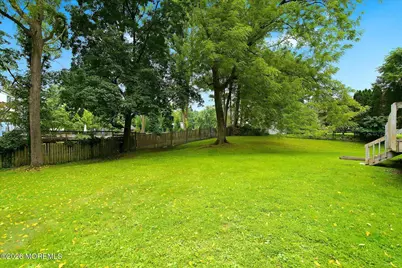 11 Castle Drive, Middletown, NJ 07748 - Photo 15