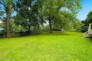 11 Castle Dr, Middletown, NJ 07748 - Photo 15