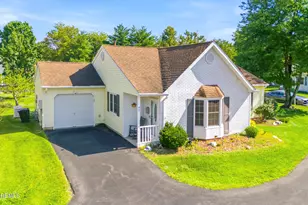 47 Datchet Close, Freehold, NJ 07728 - Photo 35